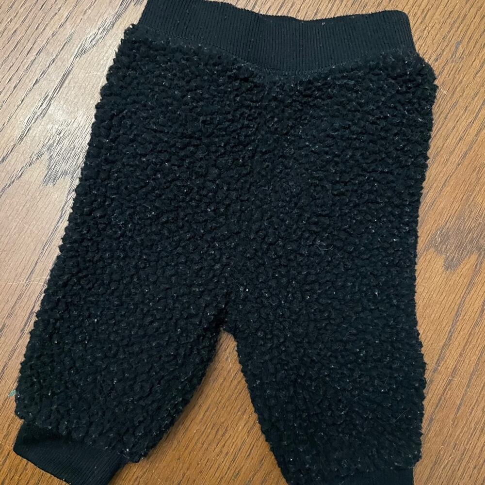 Old Navy Sherpa Sweatpants size 3-6m